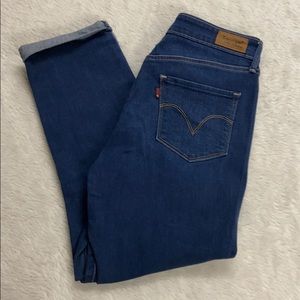Levi’s Cropped Cuffed Stretch Jeans